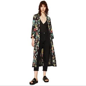 Zara Outerwear Black with Multicolor Tropical Print Kimono Jacket Size S/M
